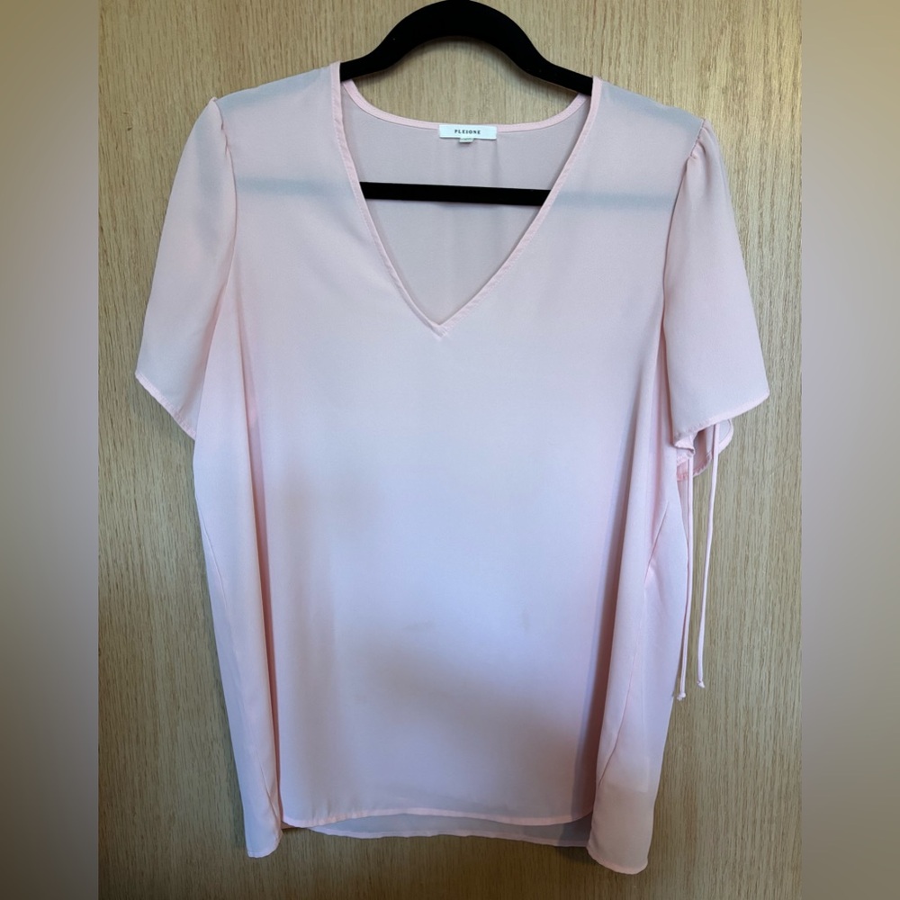 Pleione - Light Pink V-Neck Blouse in size L